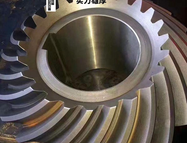 螺旋傘齒輪特征