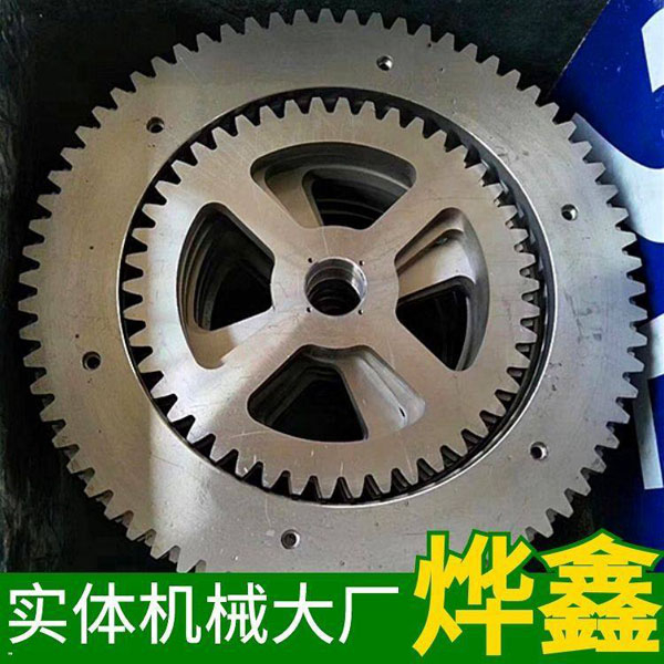 齒輪傳動(dòng)特點(diǎn)：